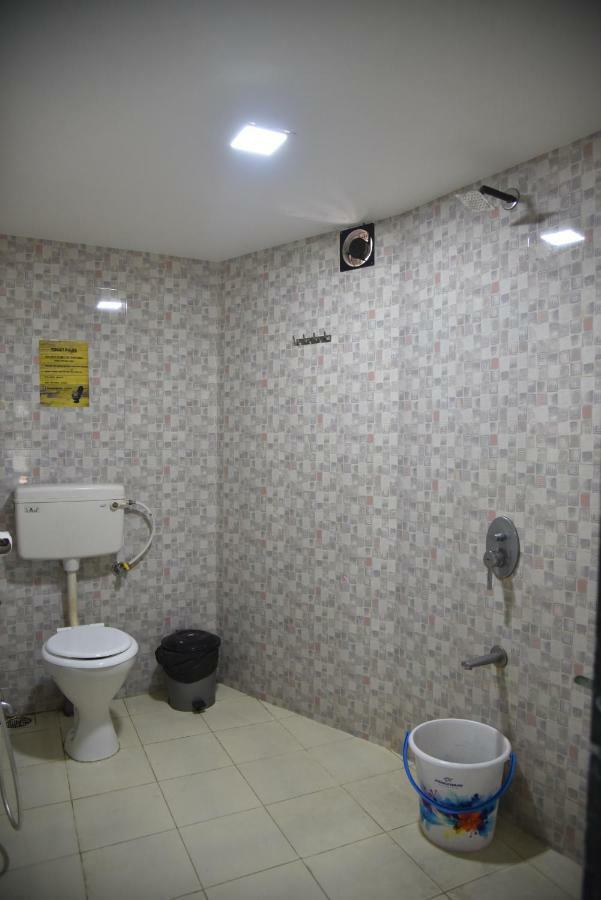 The Social Space Hostel Mumbai Exterior photo