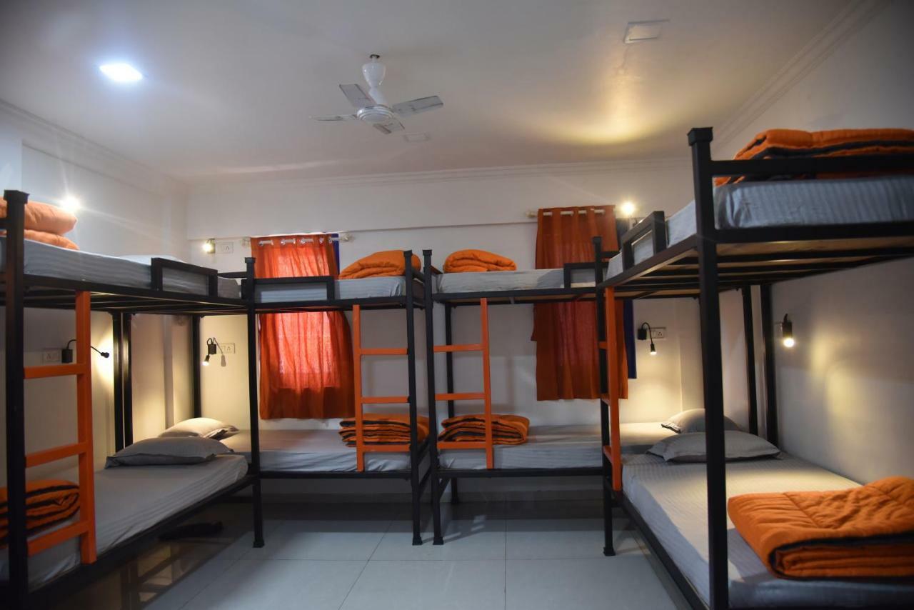 The Social Space Hostel Mumbai Exterior photo