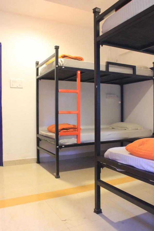 The Social Space Hostel Mumbai Exterior photo